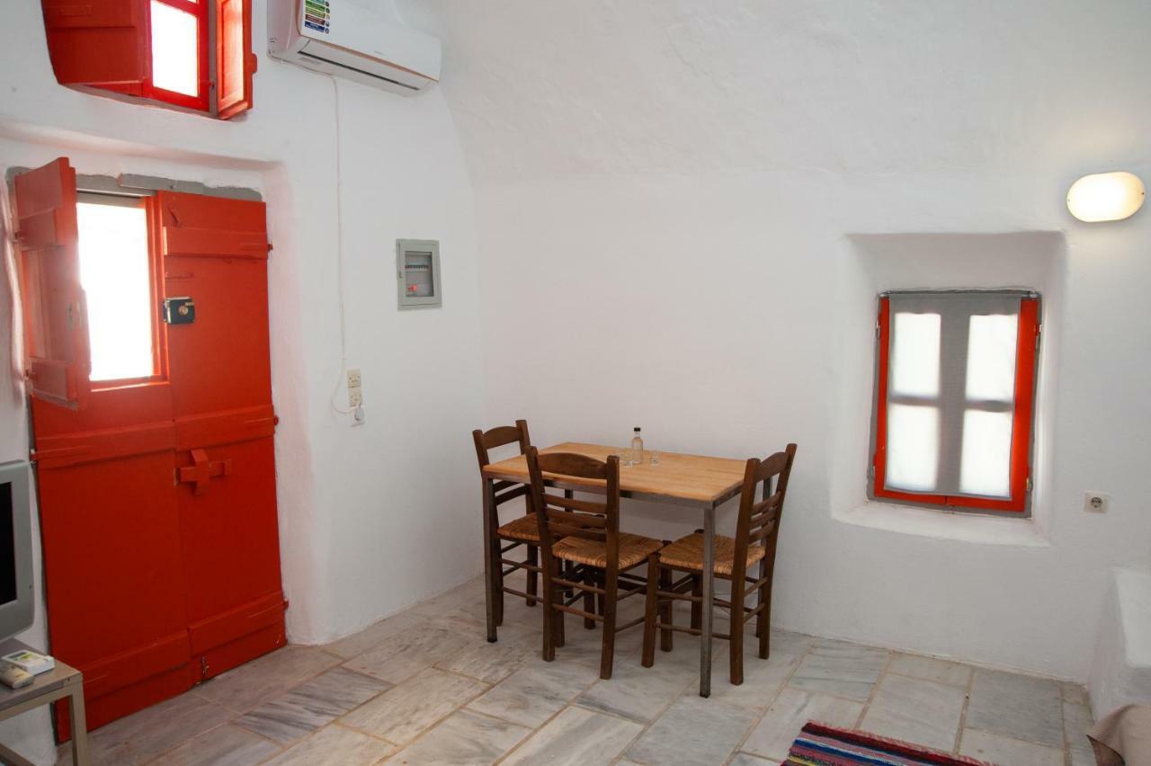 Mesana Stone Houses Emporio (Santorini) Ngoại thất bức ảnh