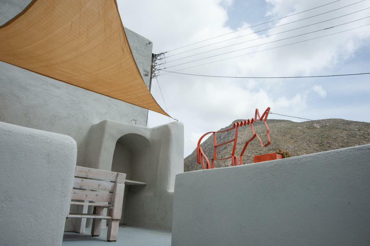 Mesana Stone Houses Emporio (Santorini) Ngoại thất bức ảnh